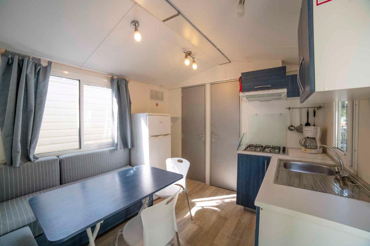 Mobilehomes In Pieve Vecchia - Norditalienische Seen 22044 Manerba del Garda Kültér fotó