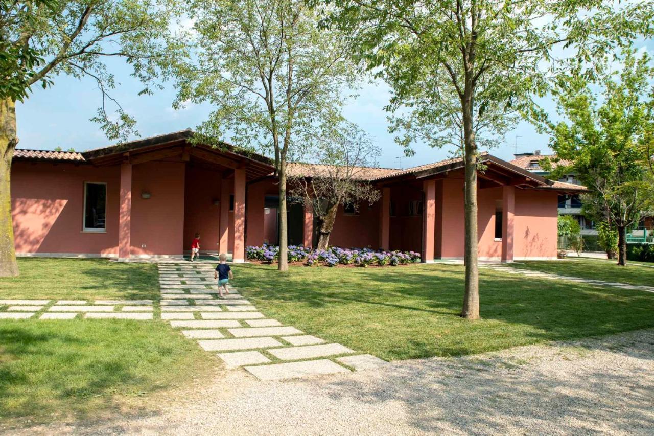 Mobilehomes In Pieve Vecchia - Norditalienische Seen 22044 Manerba del Garda Kültér fotó
